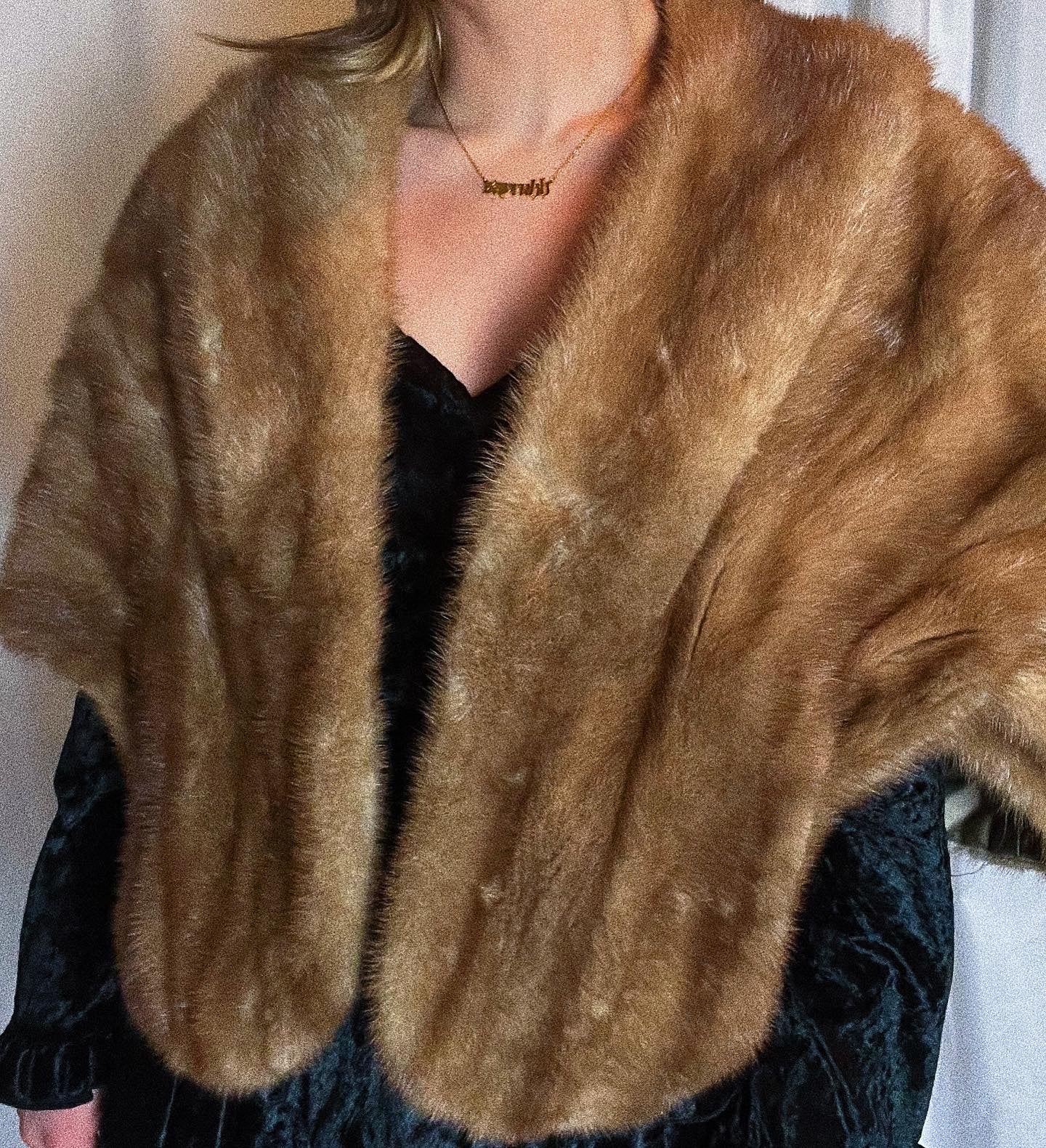 Vintage clearance fur shawl